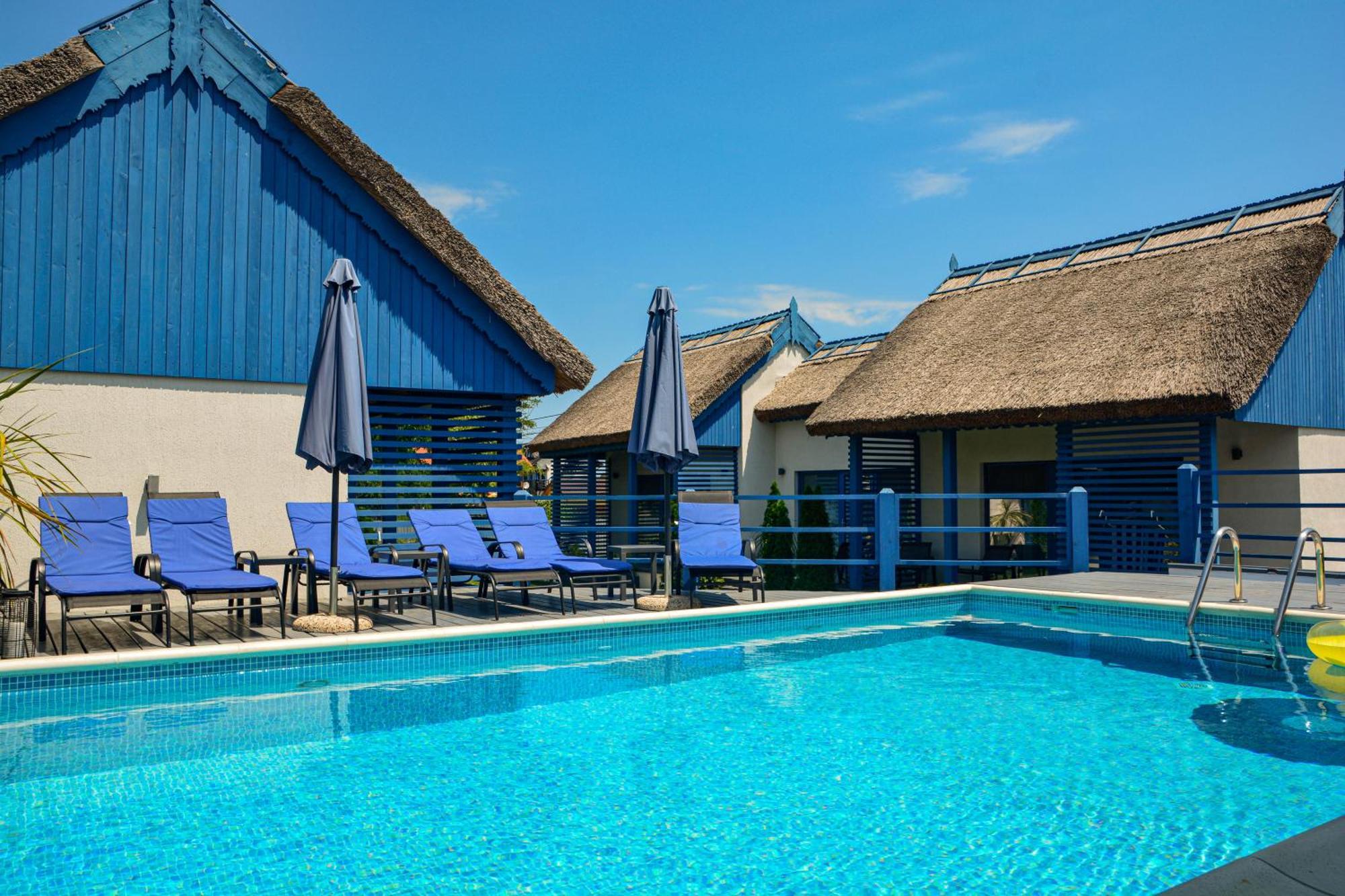 Deja Blue - Adult Only Hotel Sepsiszentgyörgy Kültér fotó