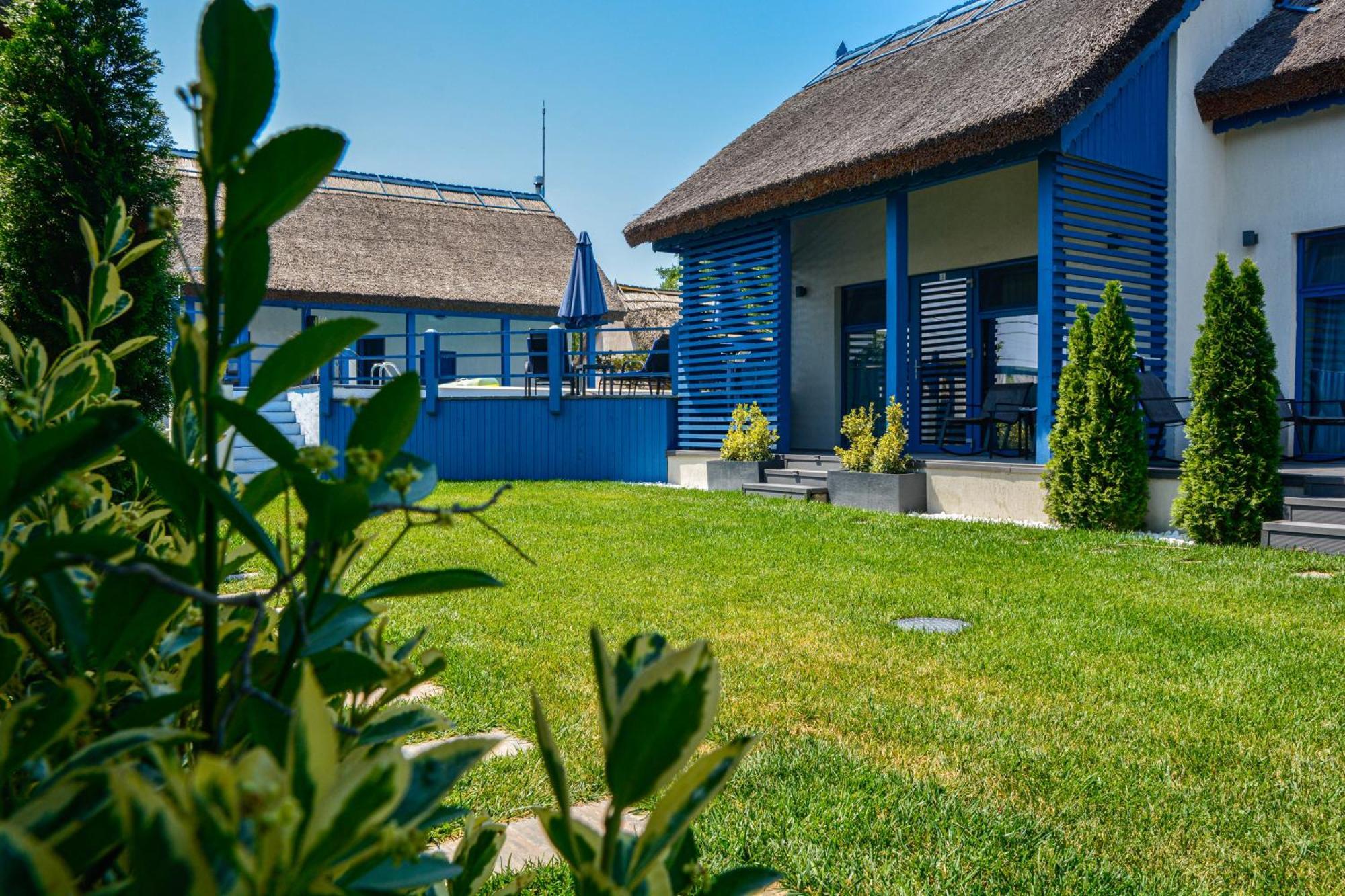 Deja Blue - Adult Only Hotel Sepsiszentgyörgy Kültér fotó